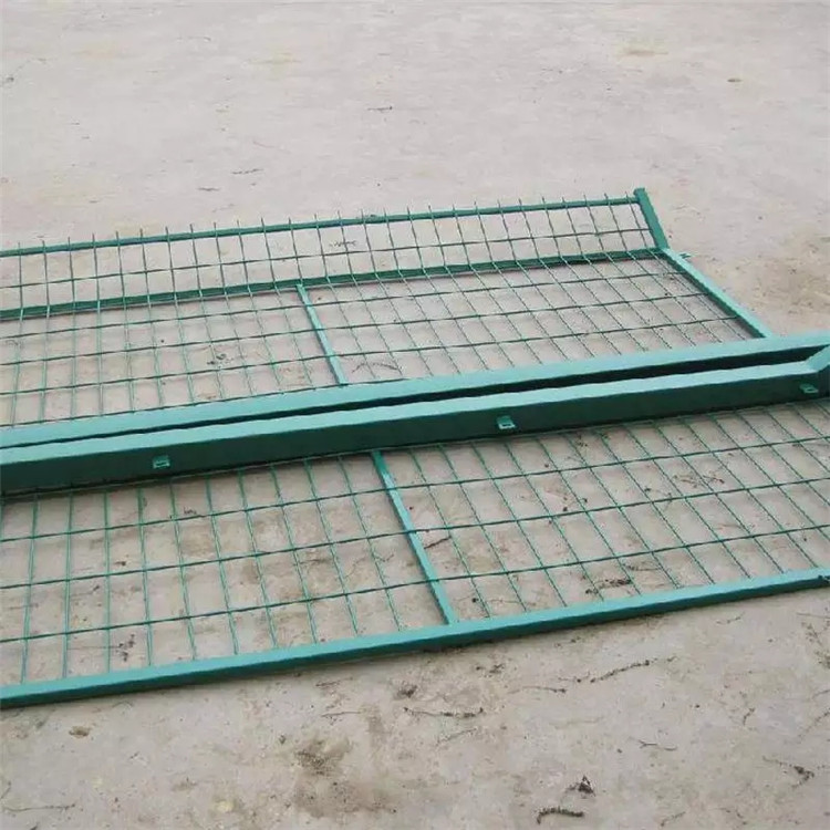 鐵路金屬柵欄網片圖片2